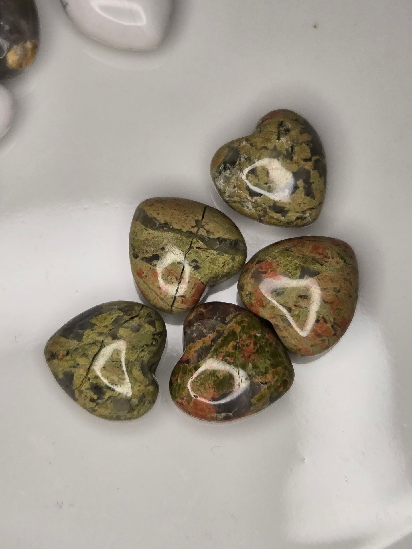 Small crystal Hearts