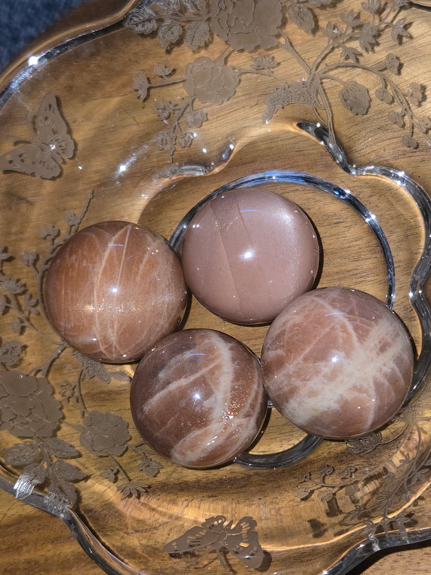 Large Crystal Spheres
