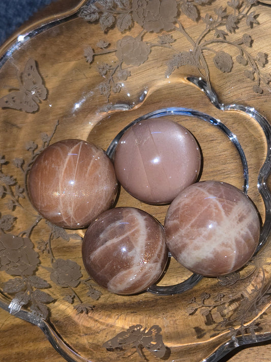 Large Crystal Spheres